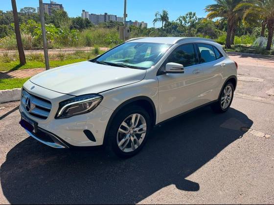 MERCEDES-BENZ GLA 200 1.6 CGI ADVANCE 16V TURBO FLEX 4P AUTOMÁTICO